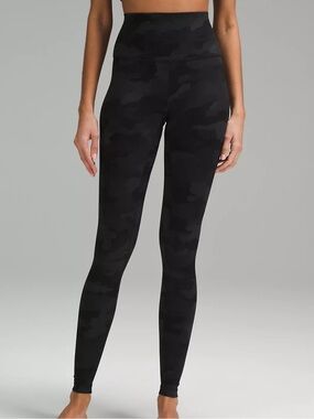 Lululemon Camo Print 7/8 Leggings